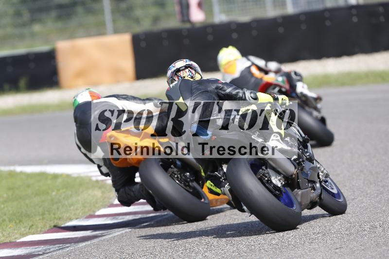 /53 16.09.2025 Track Day Domi Aegerter ADR/Gruppe rot/backside